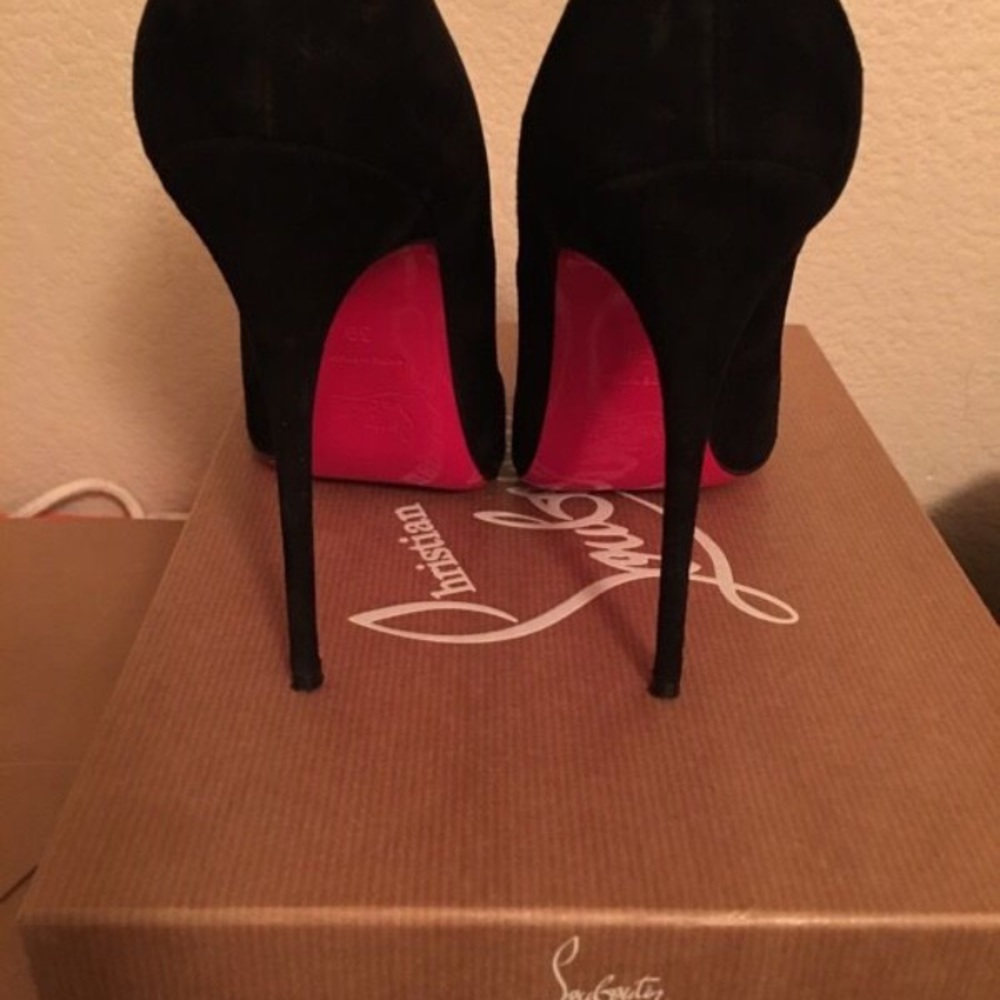 So Kate 120 Suede size 39 .